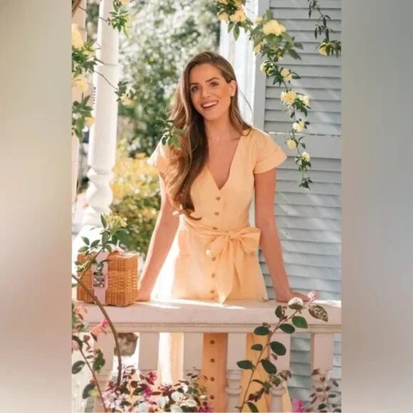 Gal Meets Glam | Vanessa Button-Down Linen Blend Dress in Butter Yellow - 2 - Picture 2 of 10